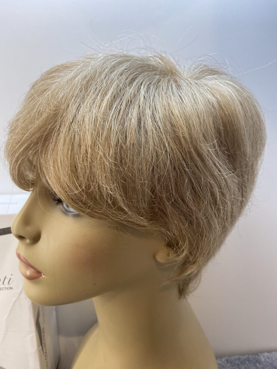 Shiny soft cap blonde short. Bblss165