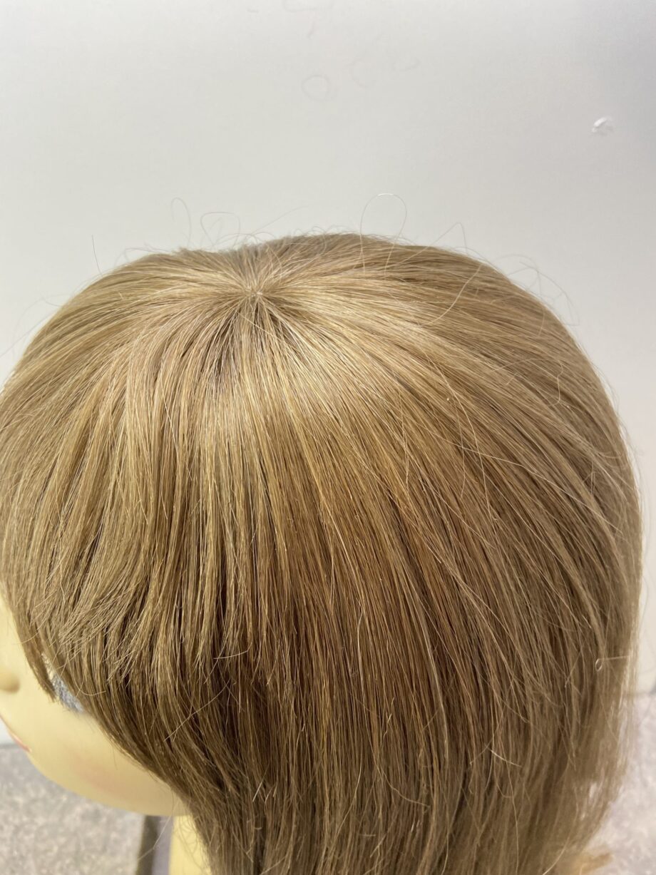 Gorgeous brown long wig. Plbrls542
