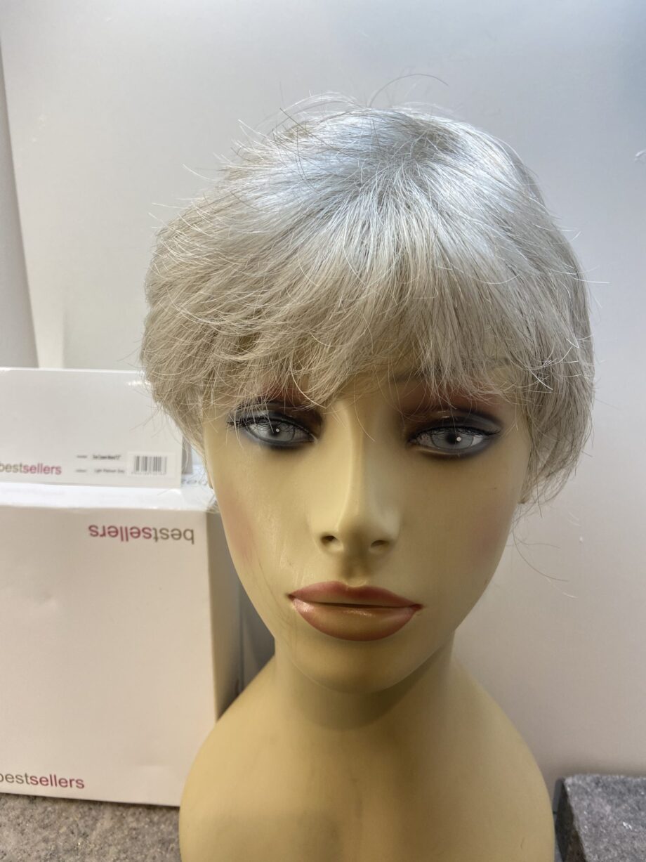 Light platinum grey. Bgss167