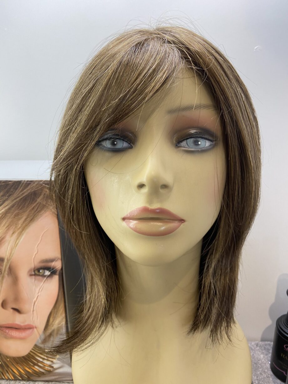 Donated beautiful brown long. With products. Bbrls158