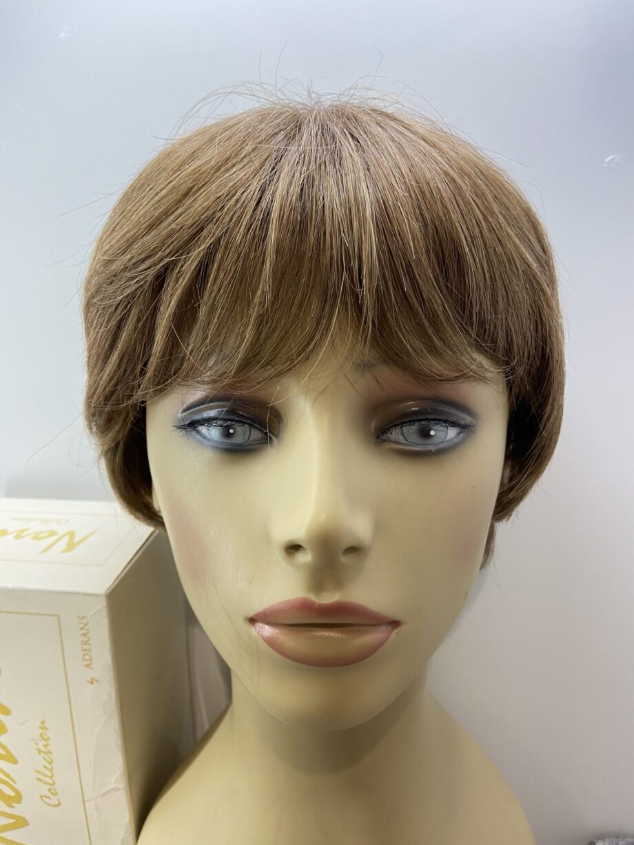 Sort brown Noriko wig. Bbrss180