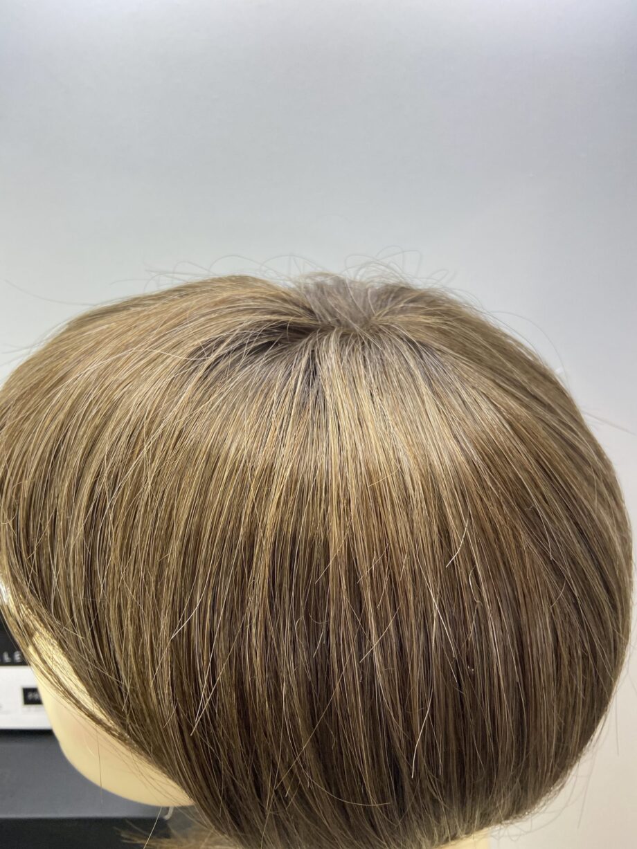 New brown wig. Bbrms161