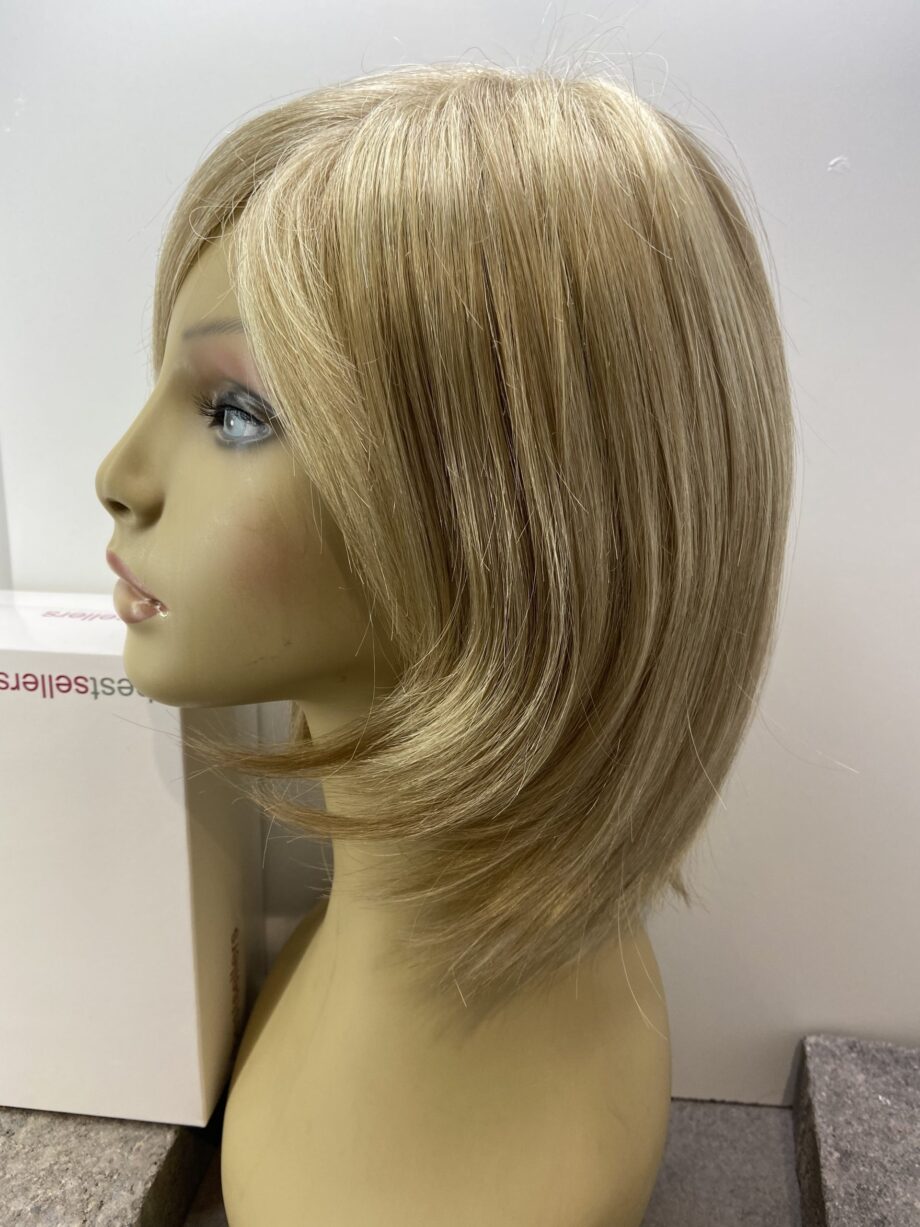 New blonde wig. Bblms180