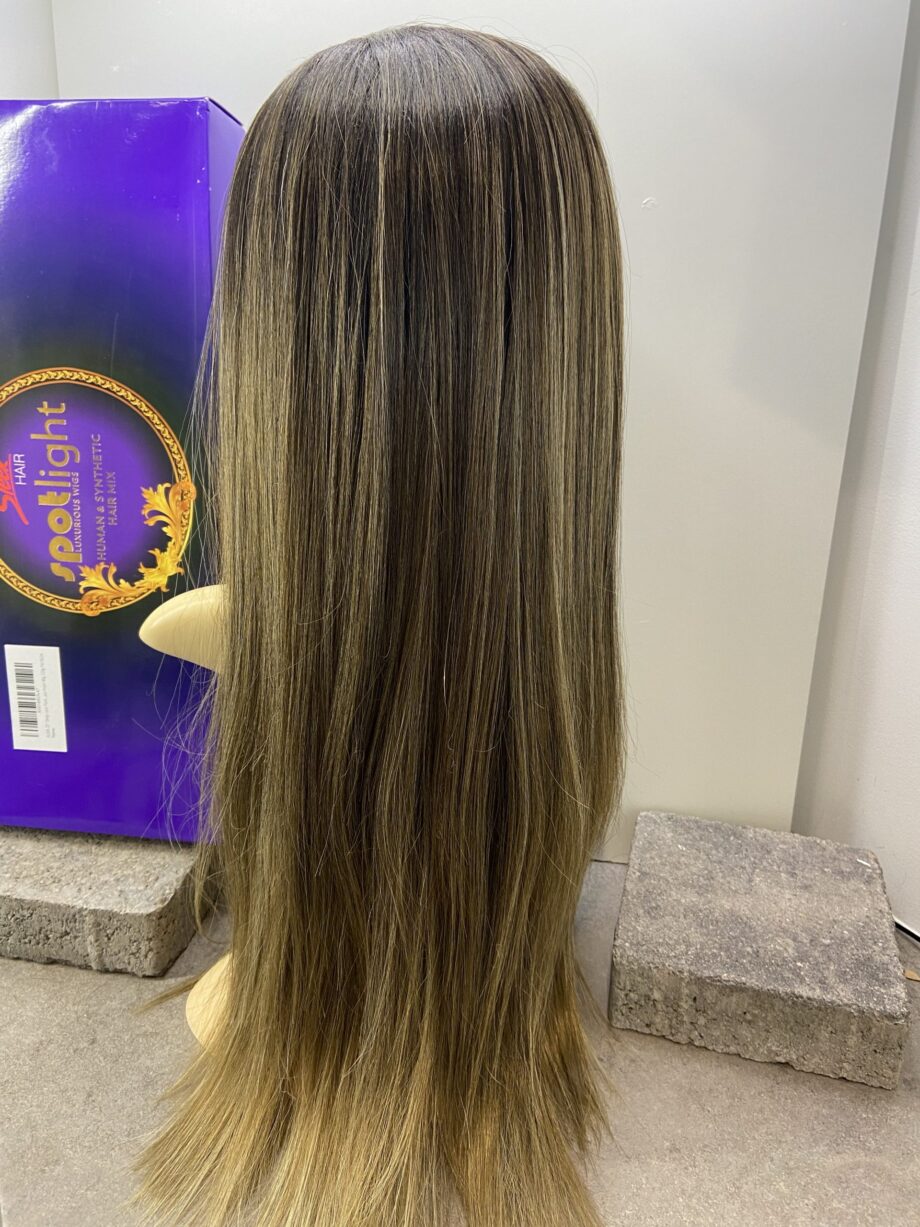 Sleek very long rooted wig. Bbrls183
