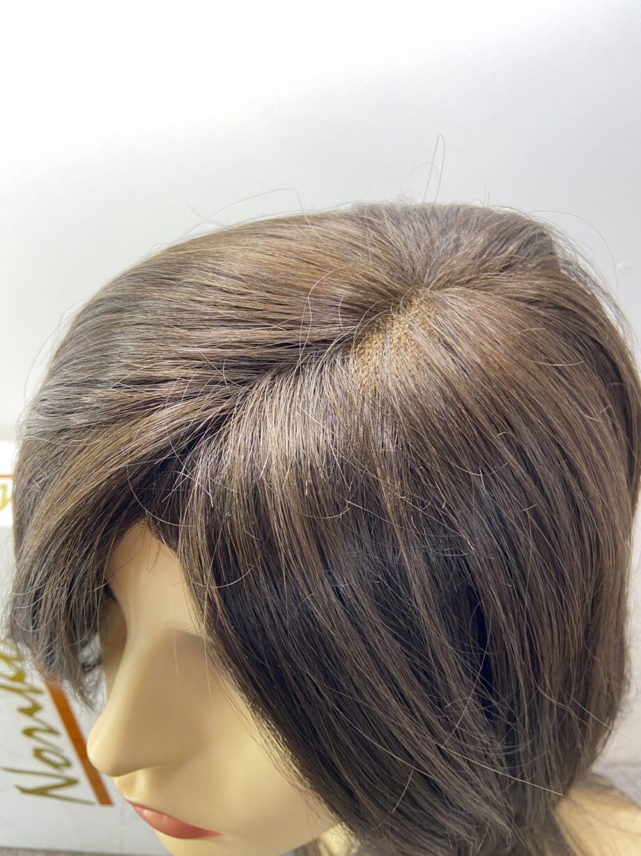 New stunning dark brown wig.  Bbrlw201