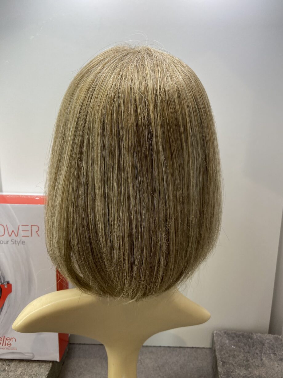 New stunning blonde Bob. Bblms182