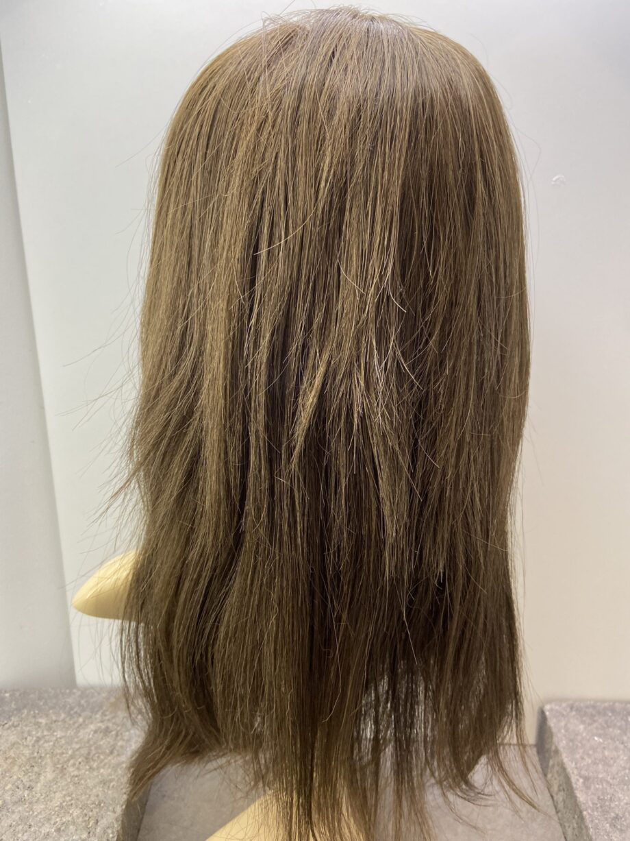 Long brown wig. Brls36