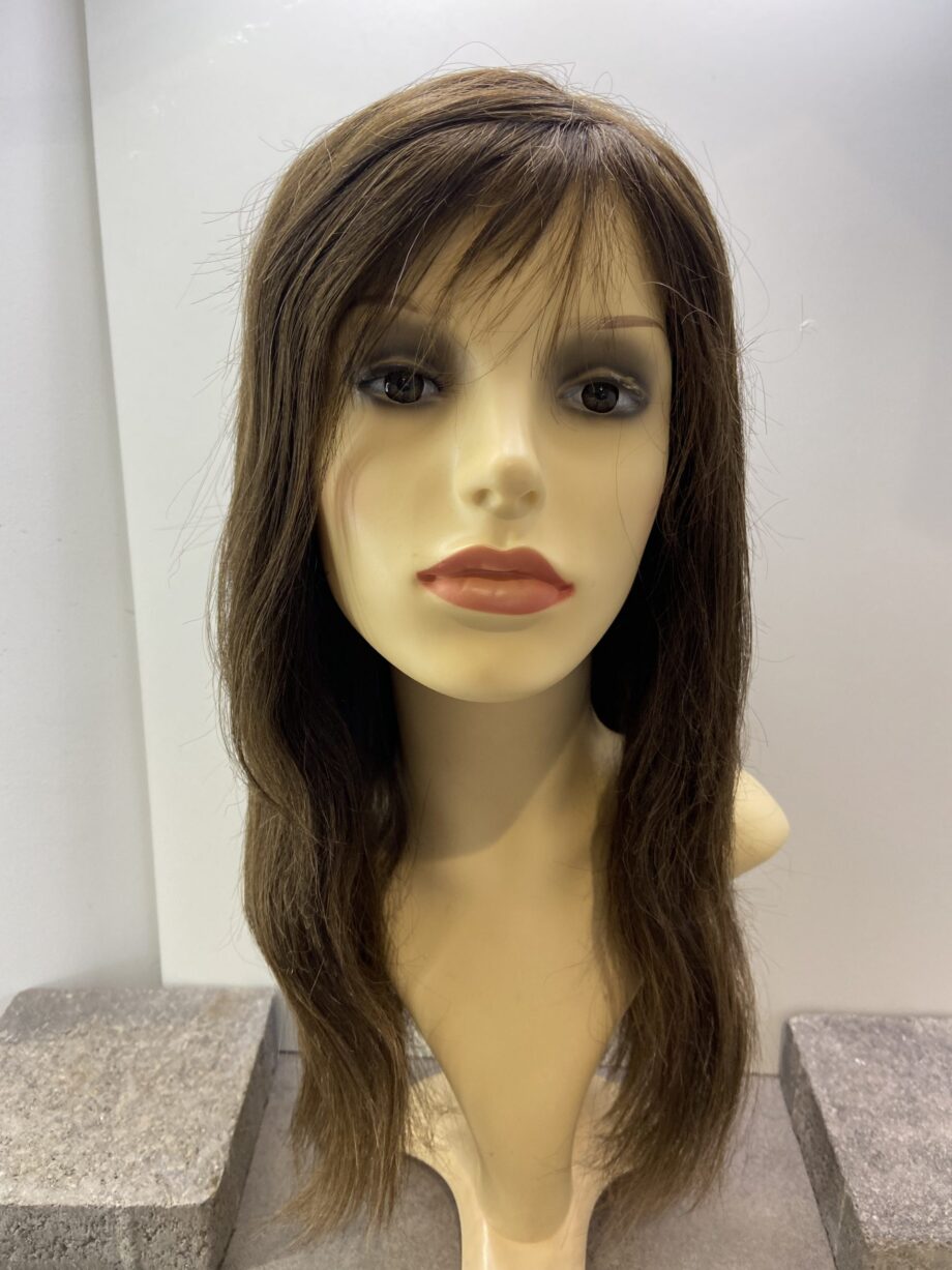 Long brown wig. Brls34