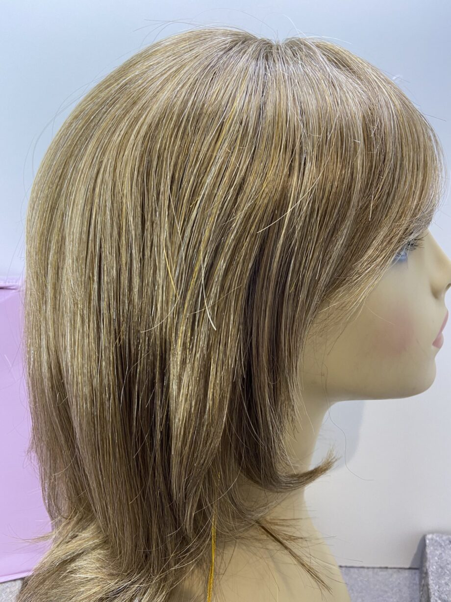 Dark blonde new wig. Bblls195