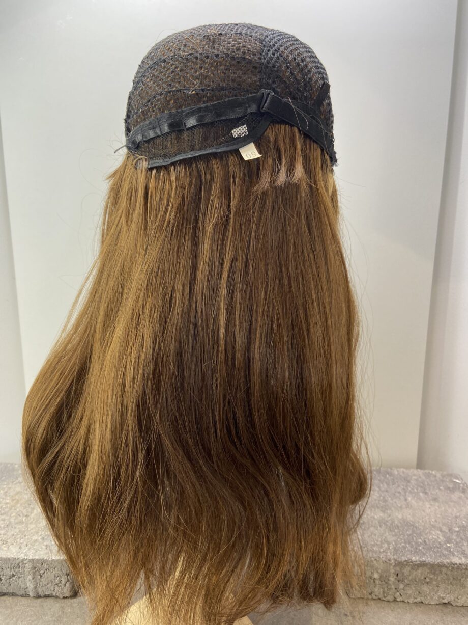 Long brown wavy wig. Brlw77