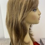 New Sandy brown long wig. Blls39