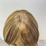 Shiny brown highlighted wig. Brms302