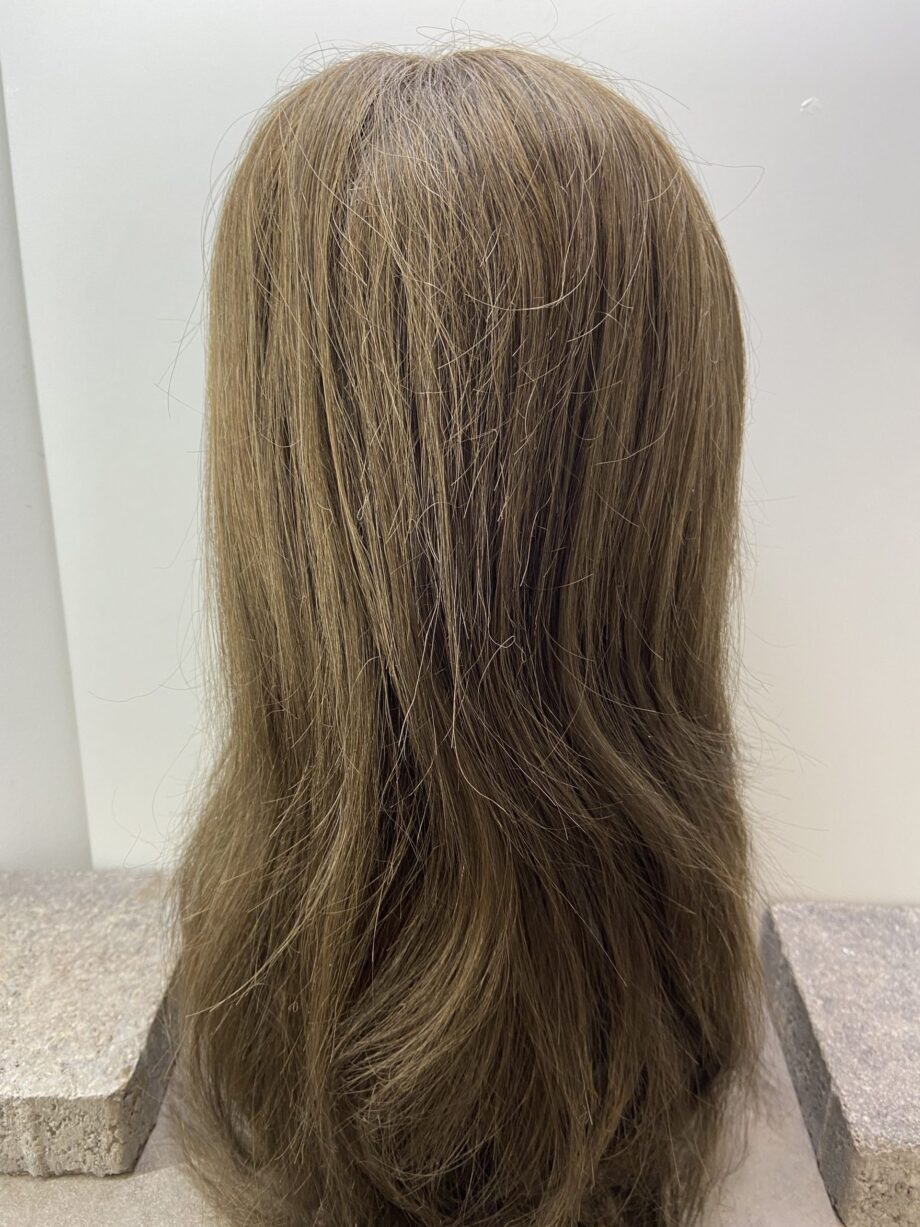 Long dark brown wig. Brls31