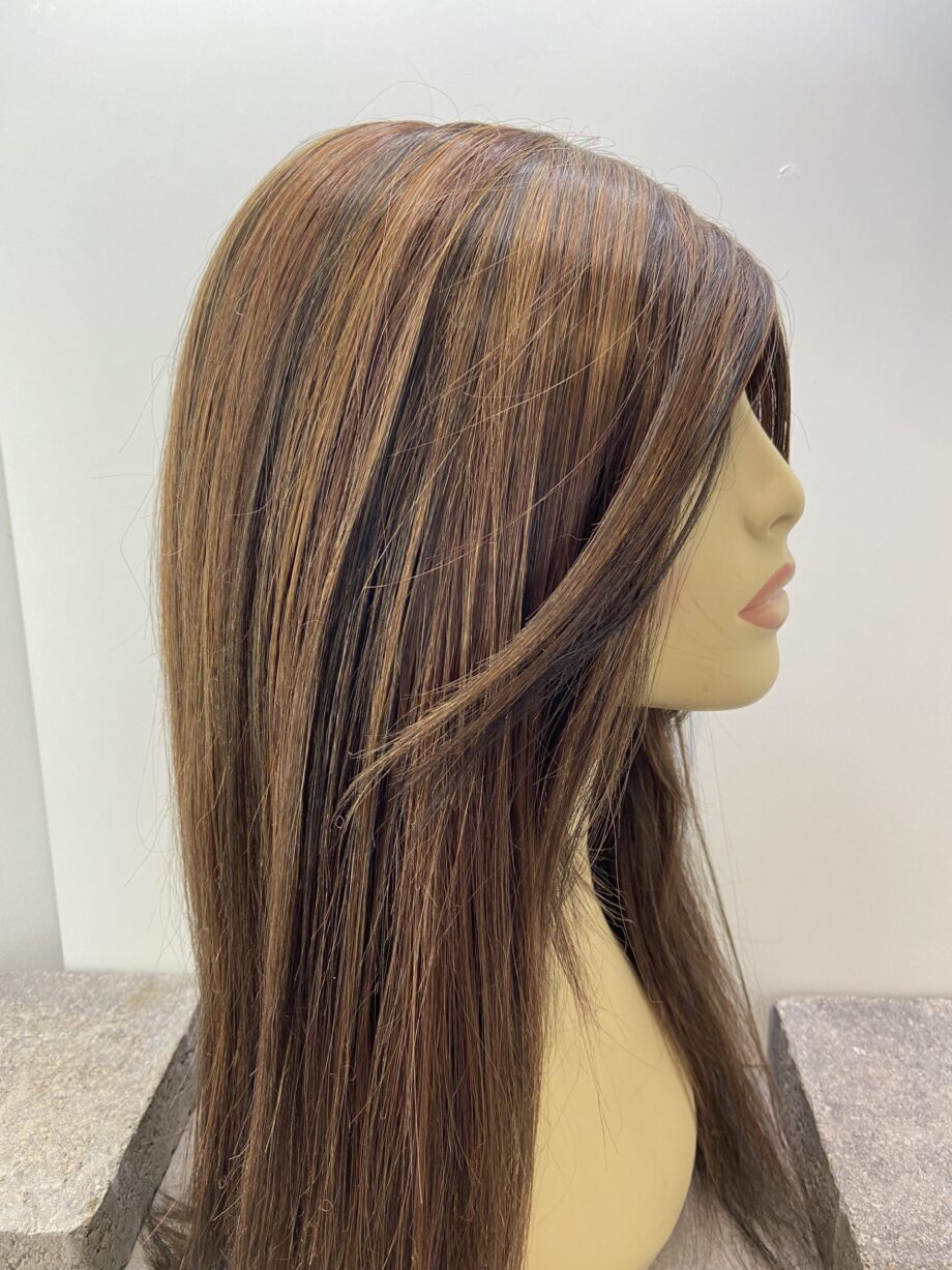 Highlighted brown long wig. Bbrls202