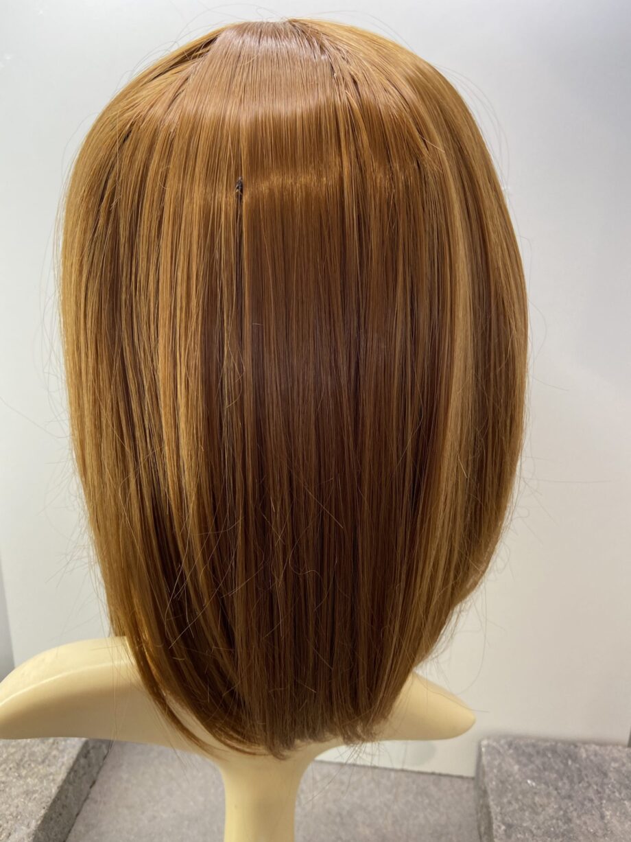 Auburn mid length wig. Rms301