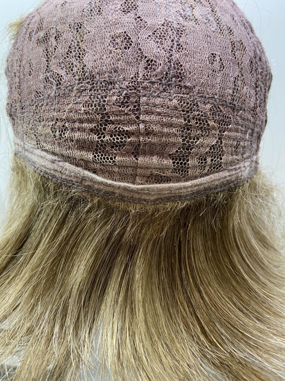Long light brown wig. Brls310