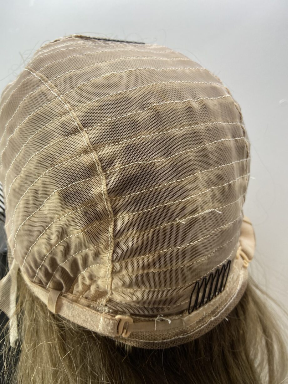 Long blonde new soft cap wig. Bblls191