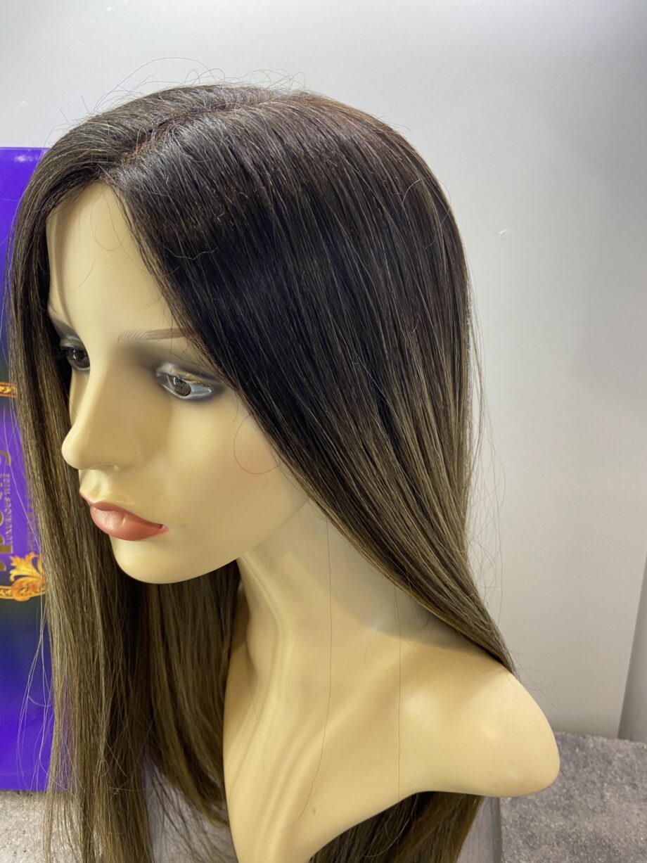 Sleek very long rooted wig. Bbrls183
