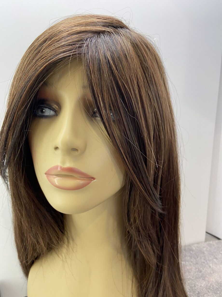 Highlighted brown long wig. Bbrls202