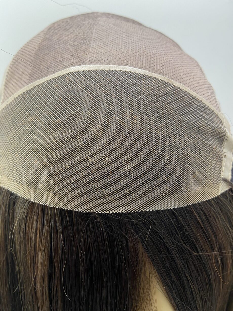 Highlighted brown long wig. Bbrls202