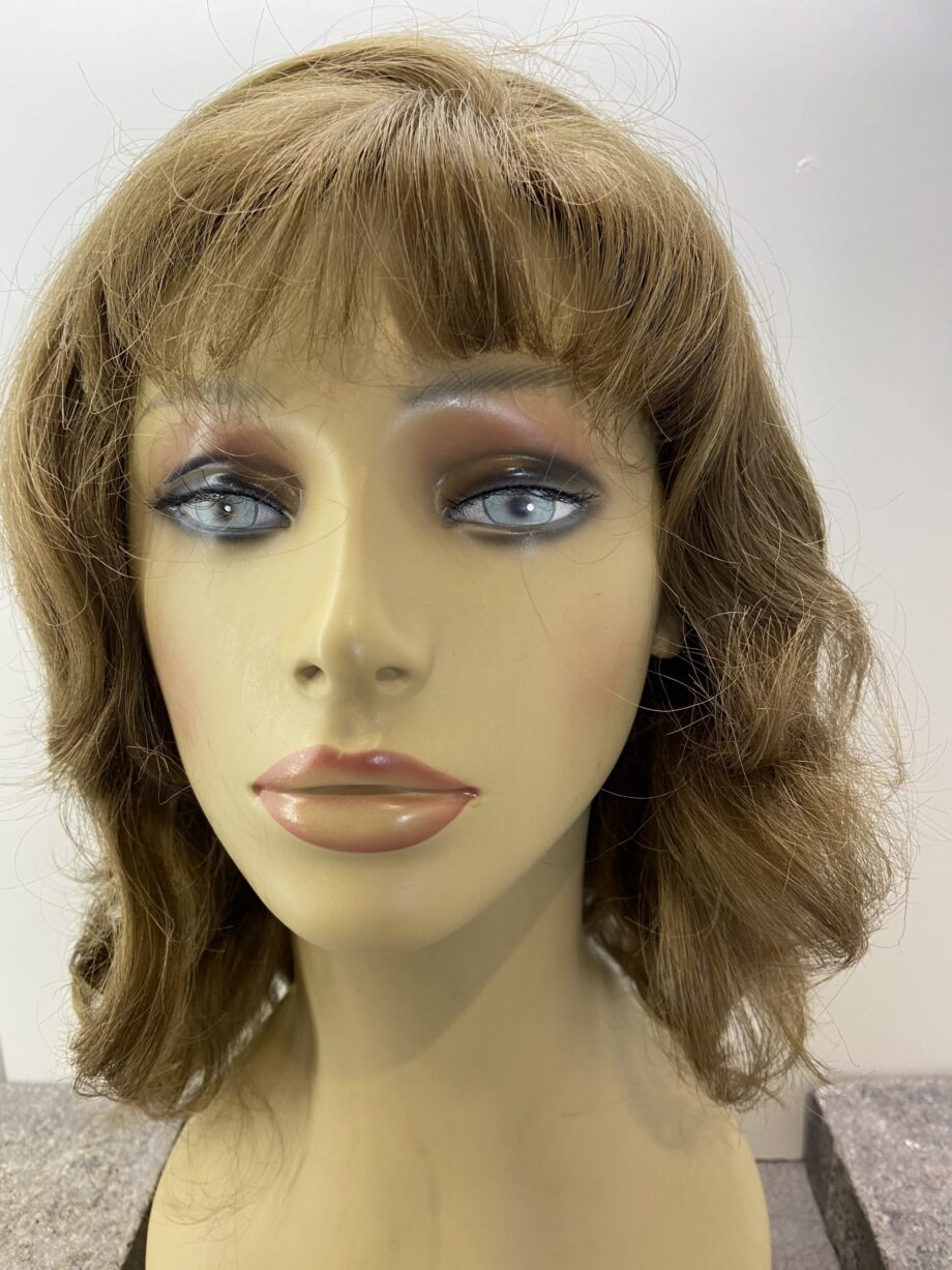 Long curly brown wig. Bbrlc205