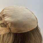 Long blonde wig.  Bblms219
