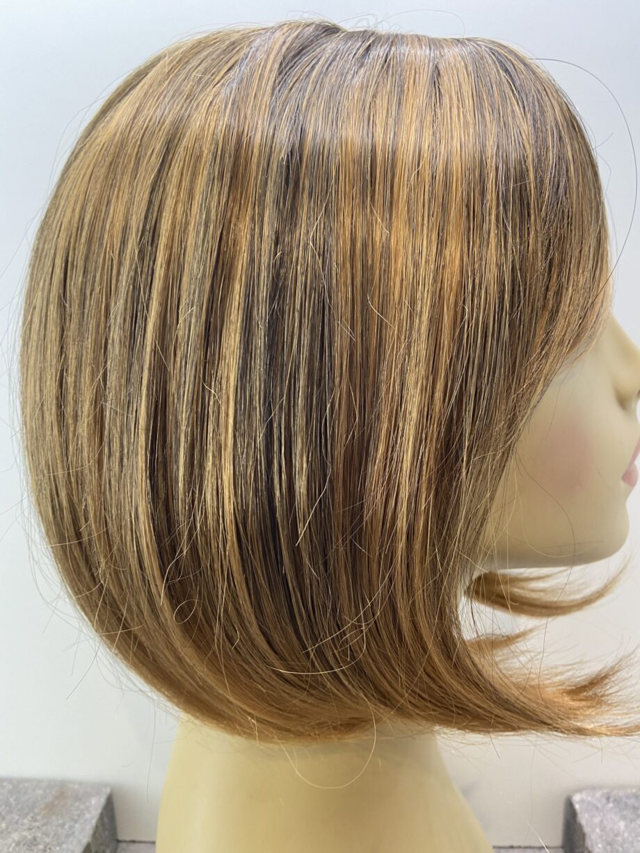 Copper mid length wig. Brms311
