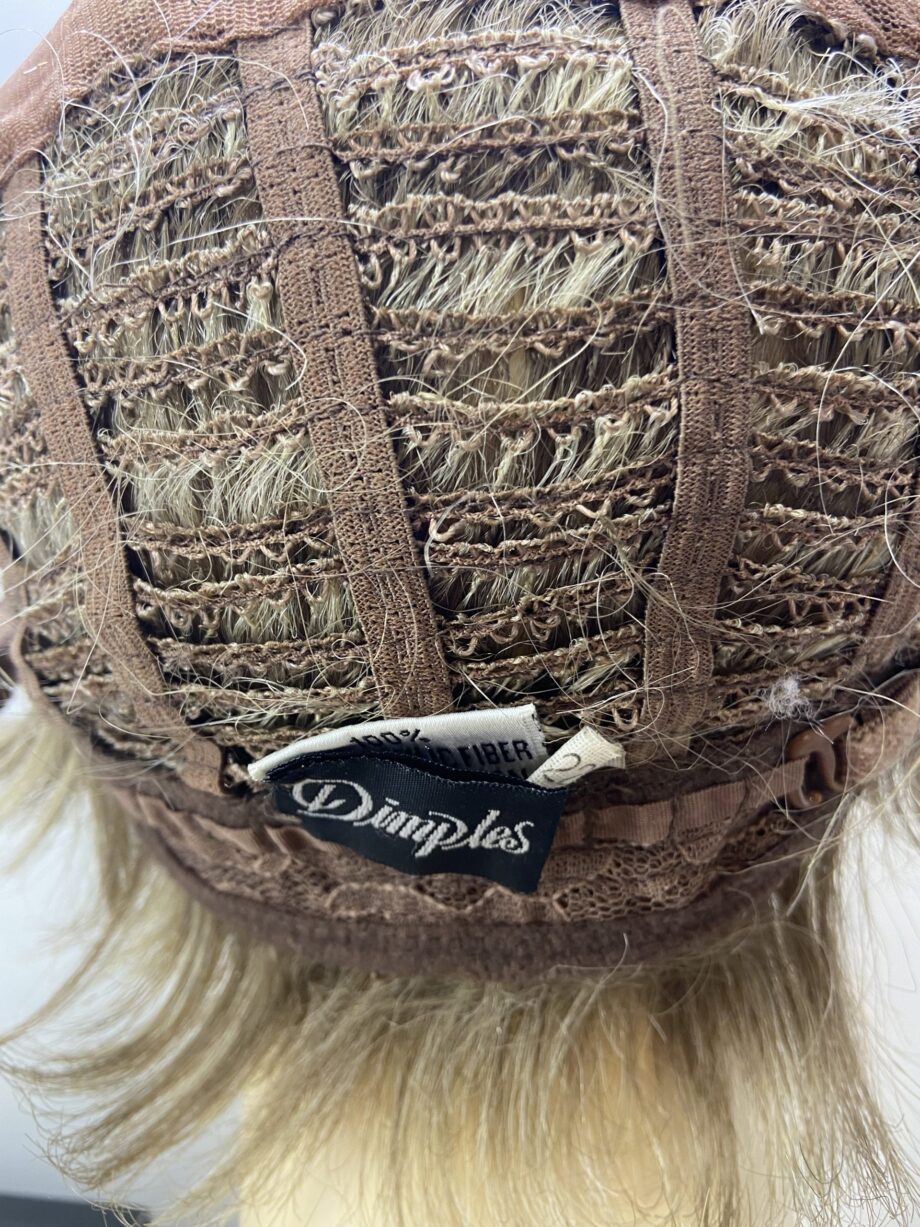 Short blonde wig. Boxed. Bblss234