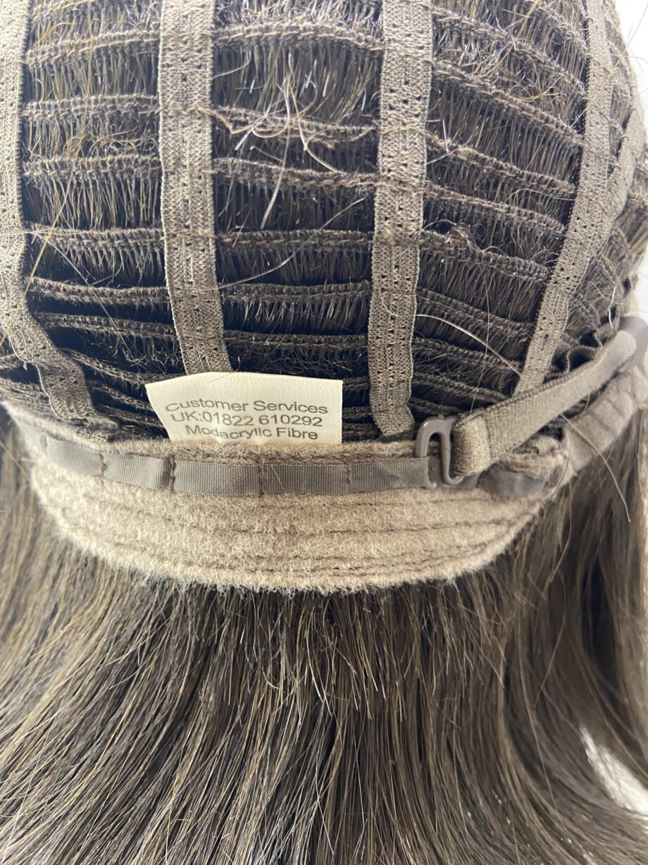 Dark shiny brown wig. Brms312