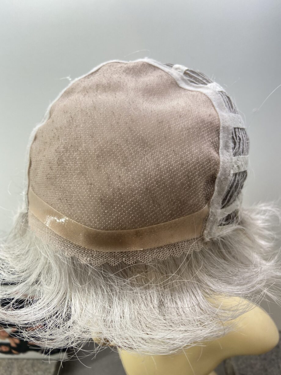 Silver grey wig. Bgsw214