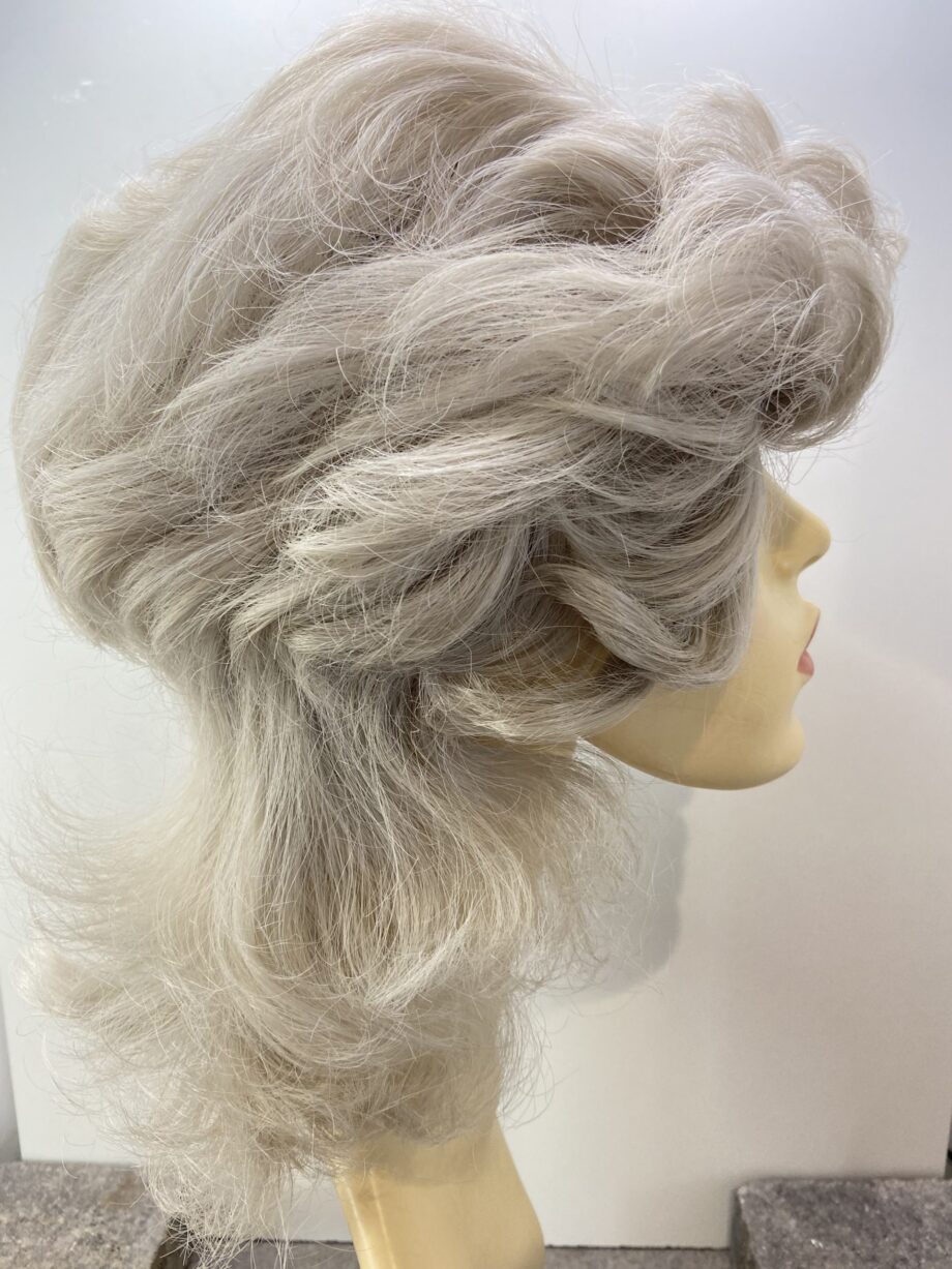 Silver long curly wig. Soft cap. Glc317