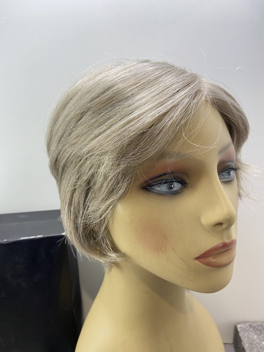 Ash blonde super soft wig. Bblss202