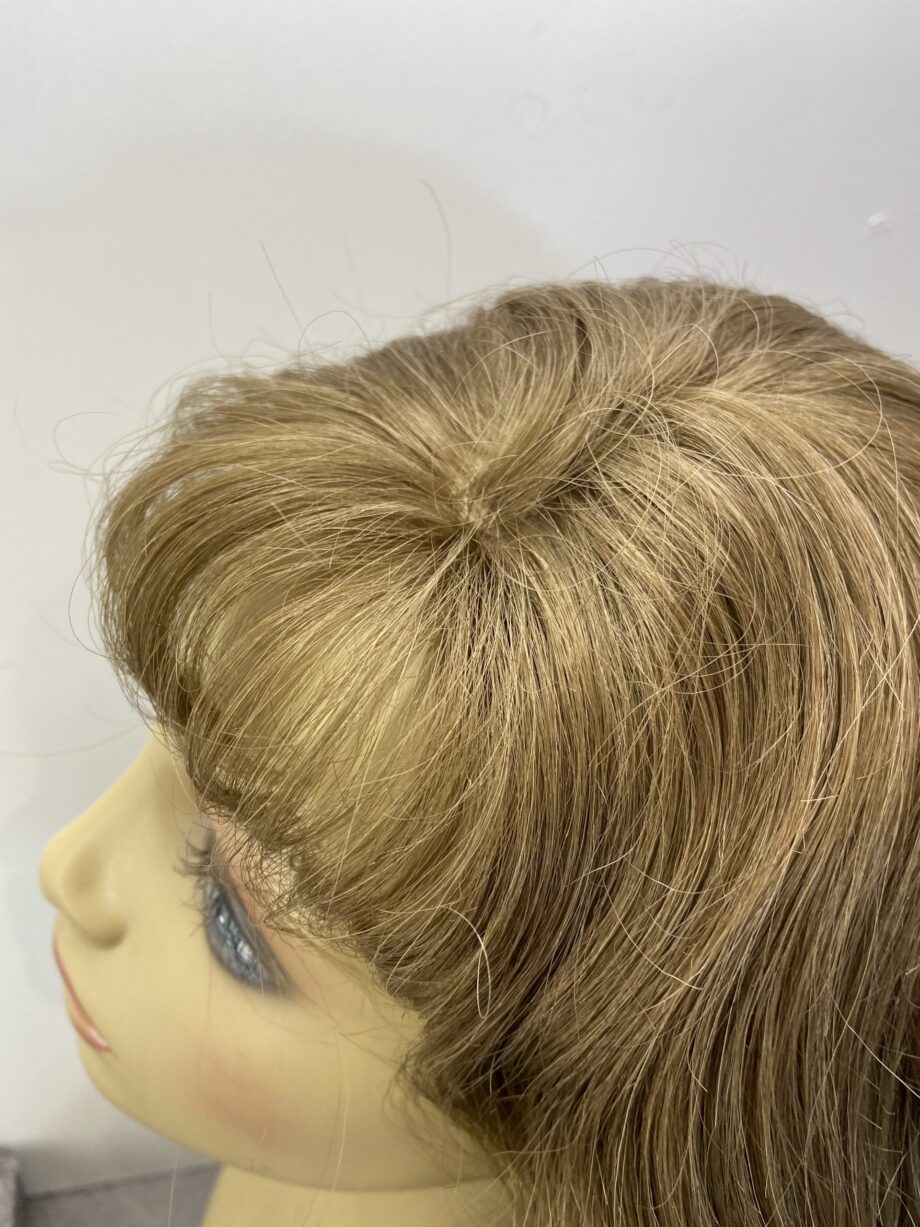 Long curly brown wig. Bbrlc205