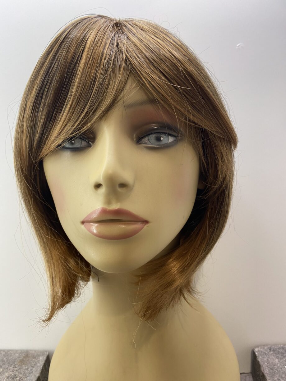 Copper mid length wig. Brms311