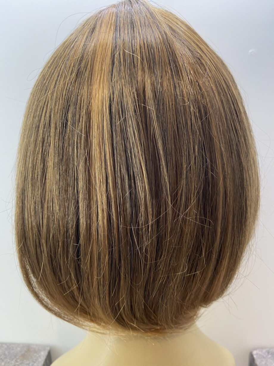 Copper mid length wig. Brms311