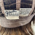 Auburn short wig. Bess315