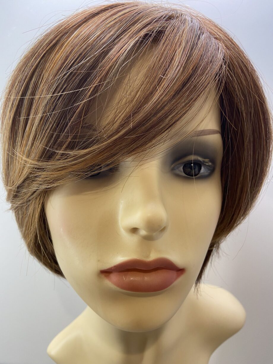 Copper short stylish wig. Brss314