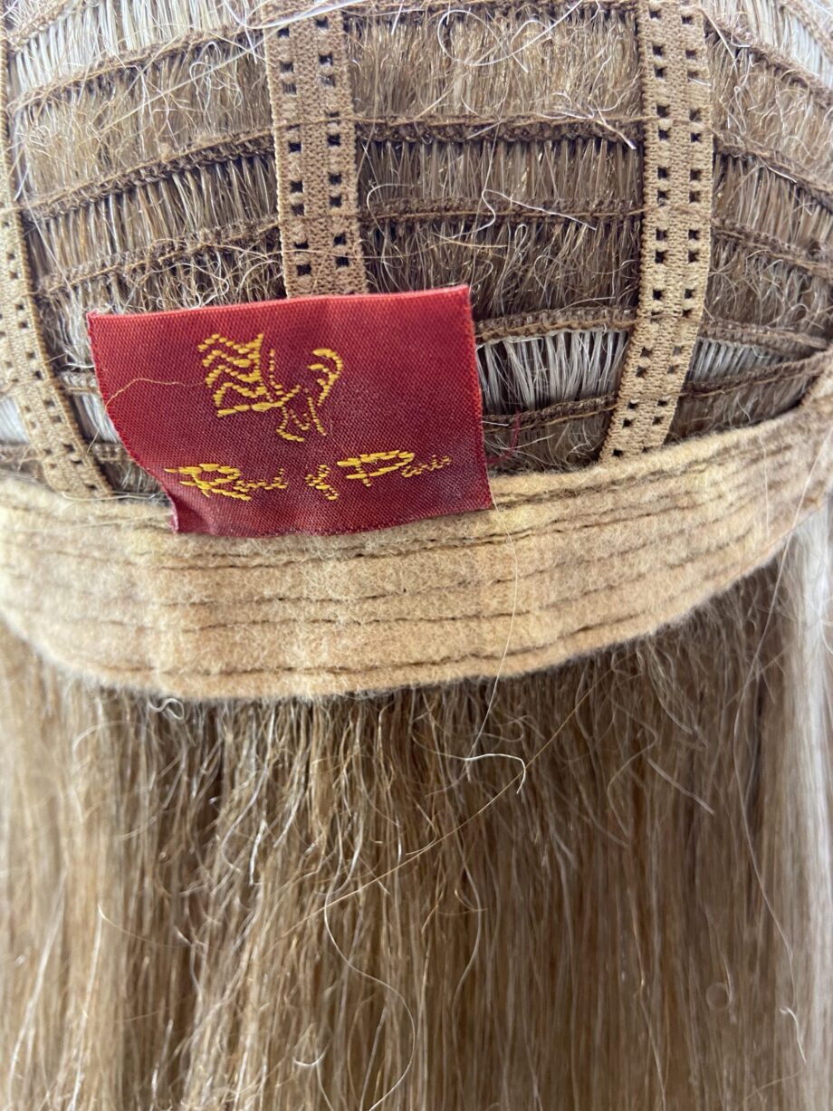 Blonde long wig. Bblls211