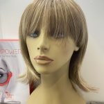 Stunning blonde highlighted wig. Bblls235