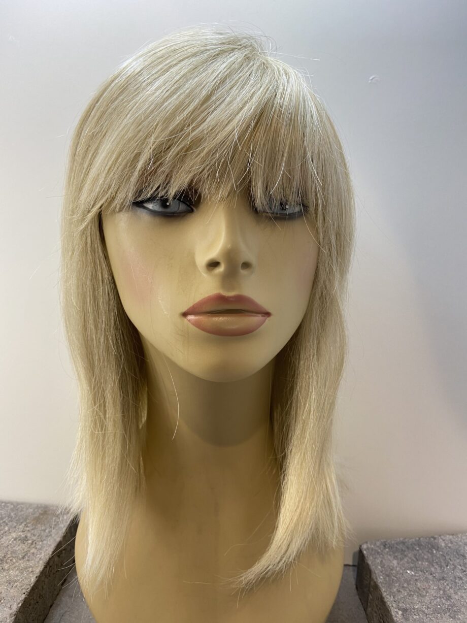 Light blonde long wig. Bllms703
