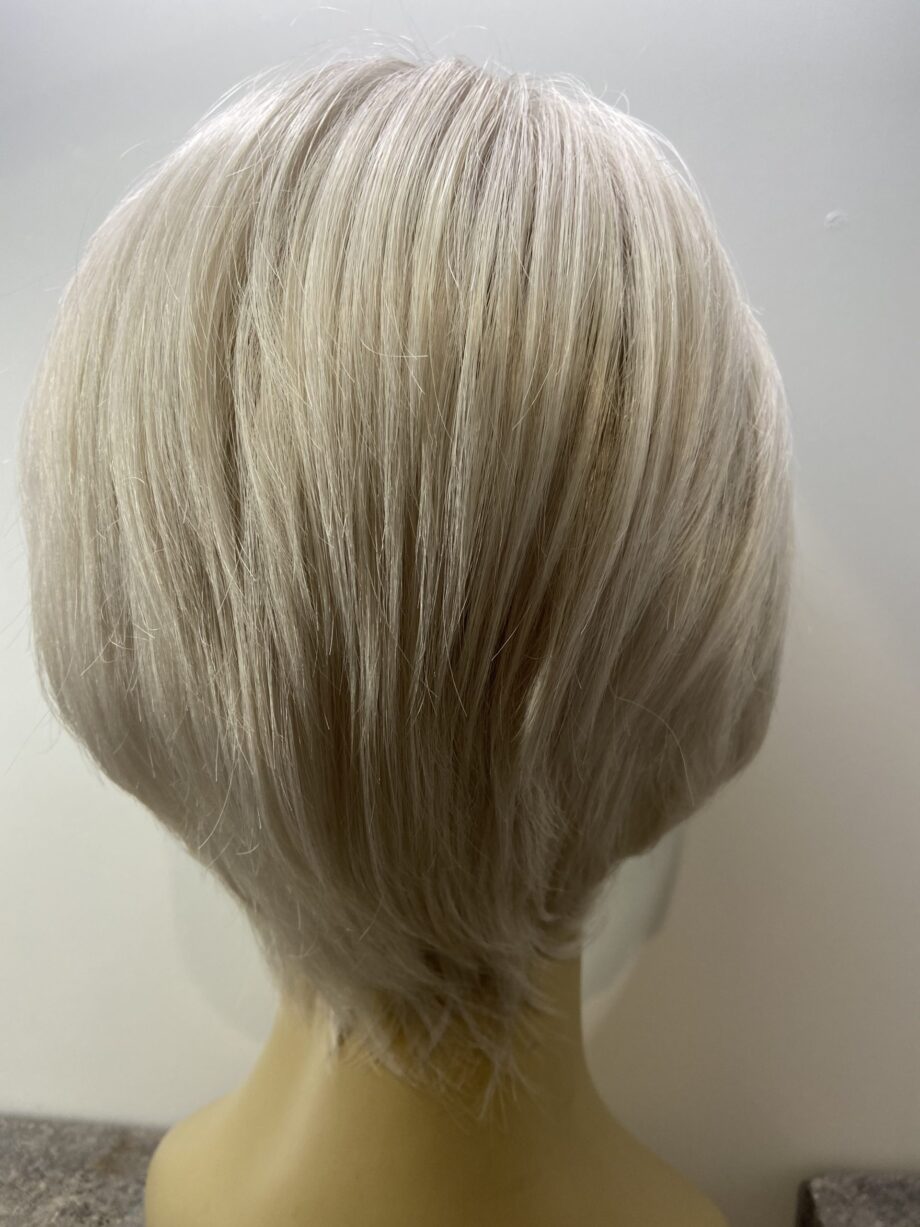 Silver grey soft cap wig. Gms333