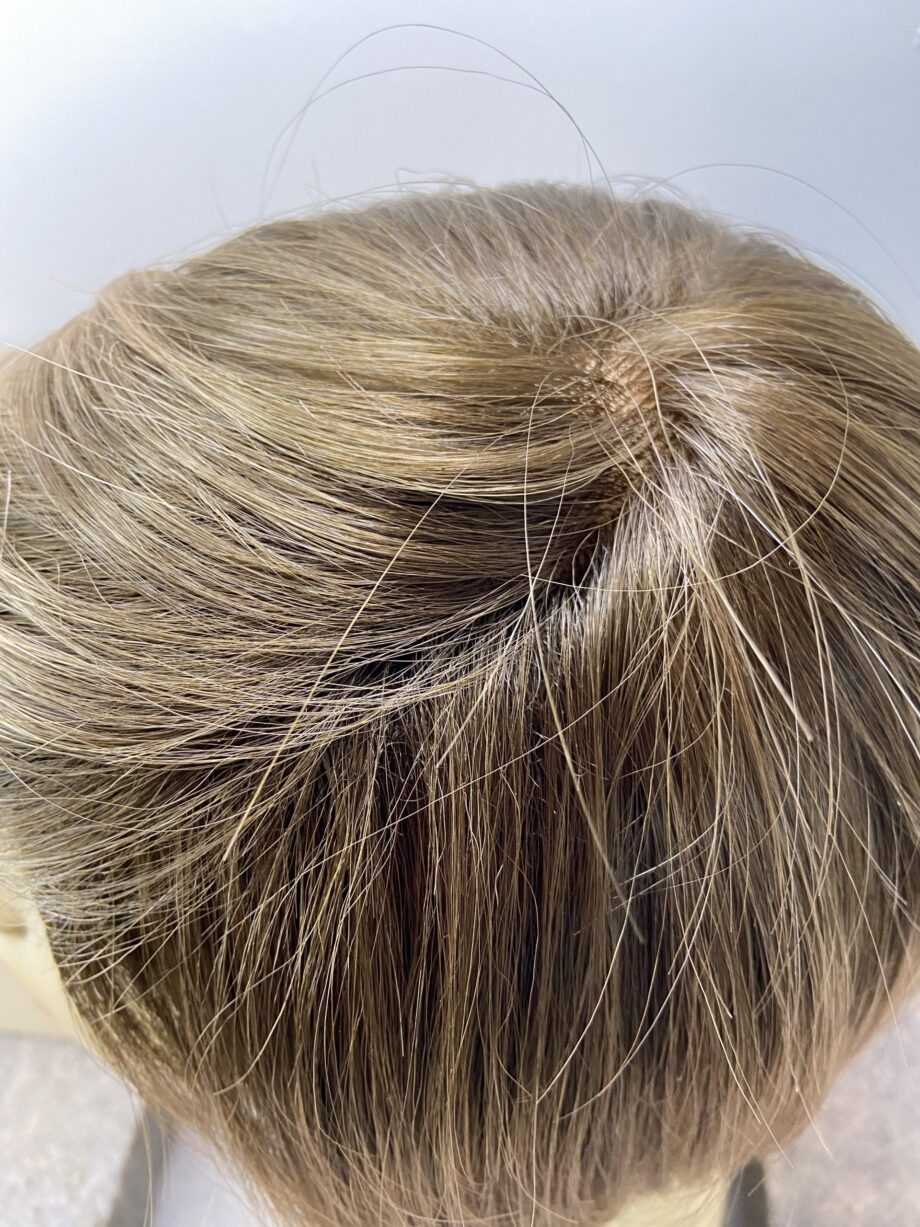 Shiny mid length new wig. Bbrms250