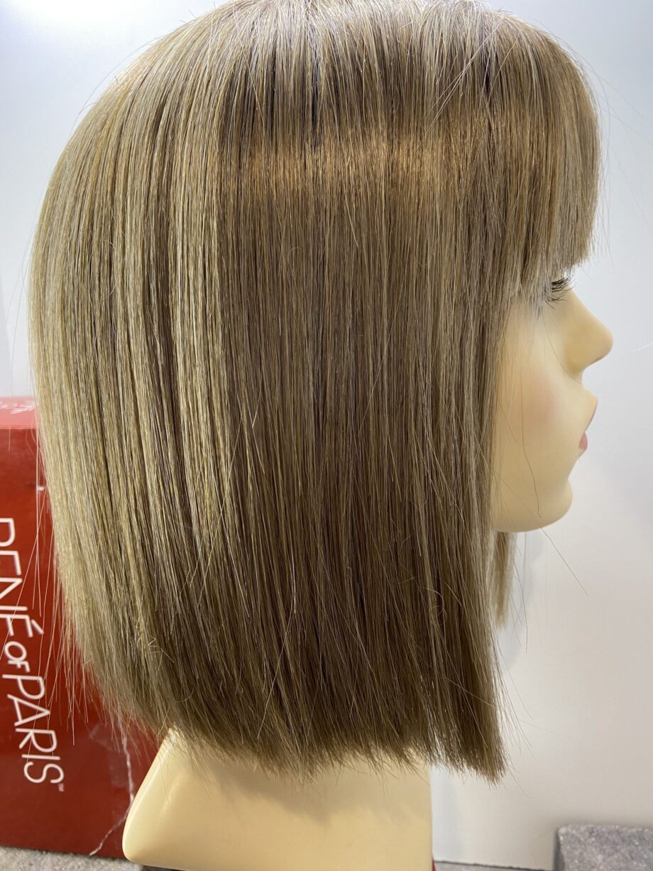 New spring honey sleek wig. Bblms252