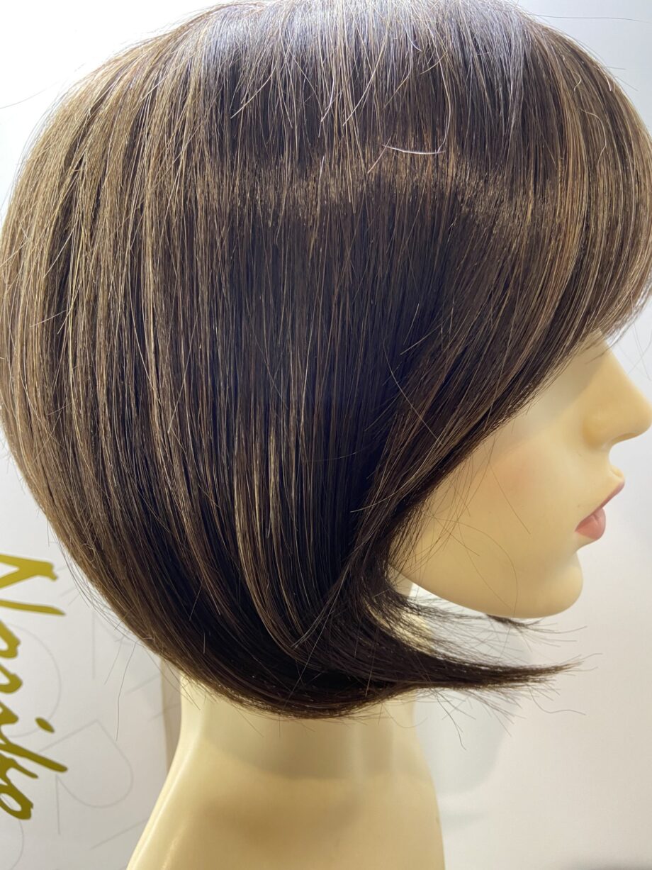Highlighted brown shiny wig. Bbrms248