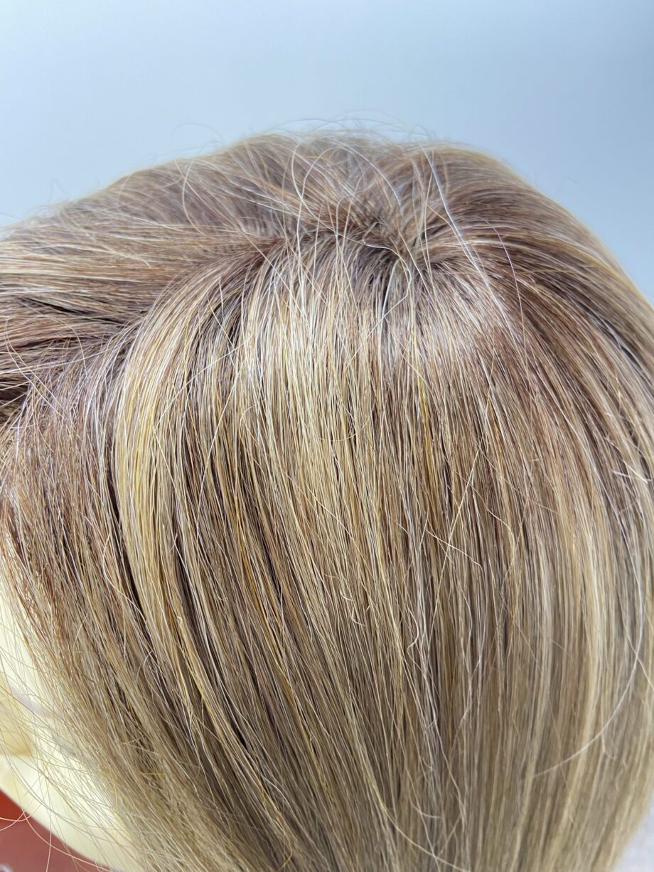 New spring honey sleek wig. Bblms252