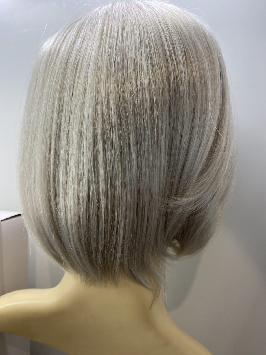 New silver designer wig. Bwms244