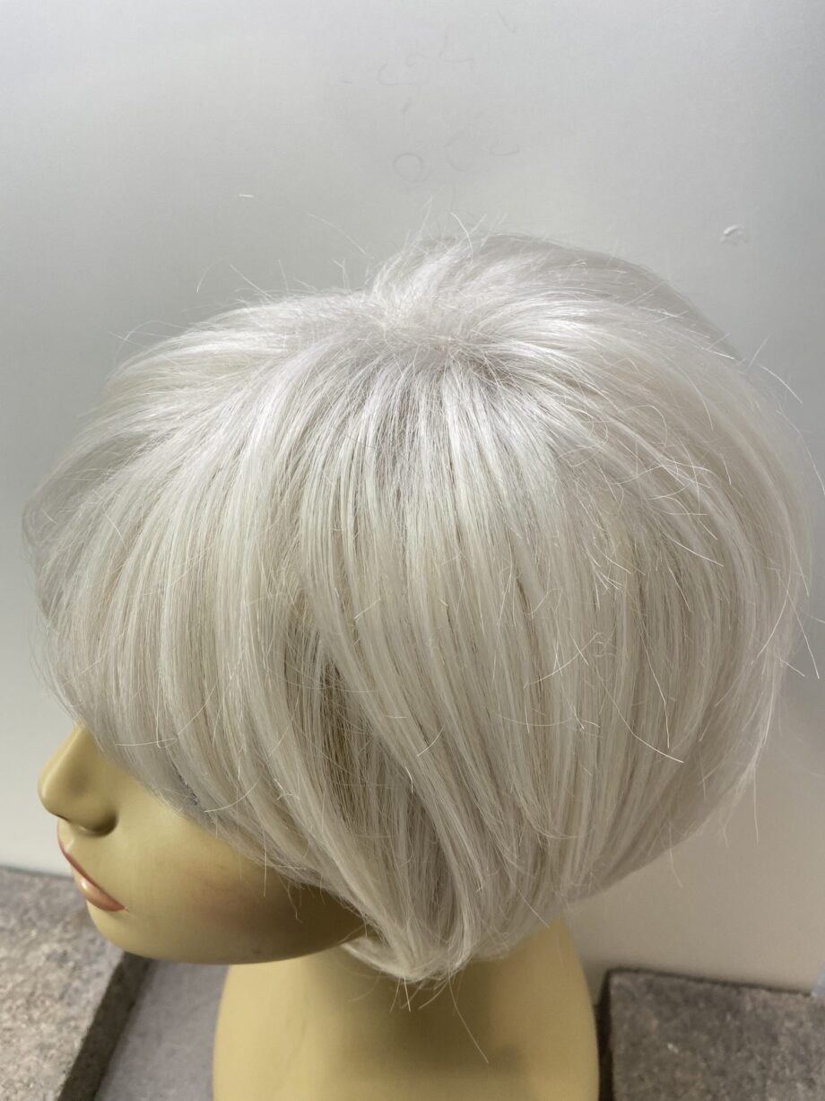 Snow White short wig. Gss338