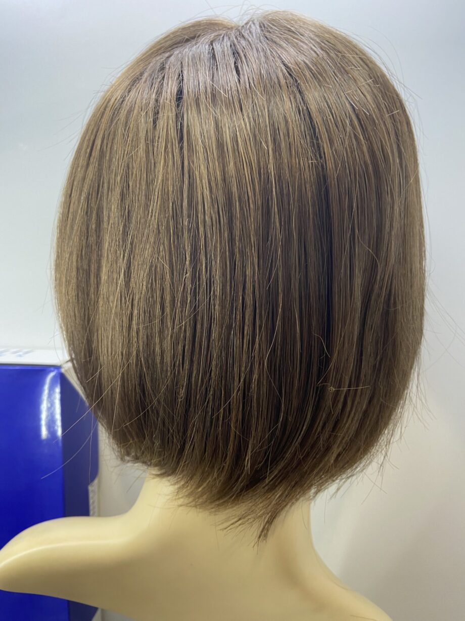 Stunning brown wig. Bbrms241