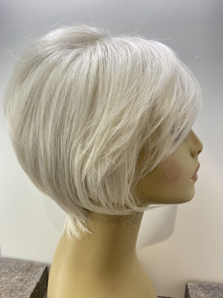 Snow White short wig. Gss338