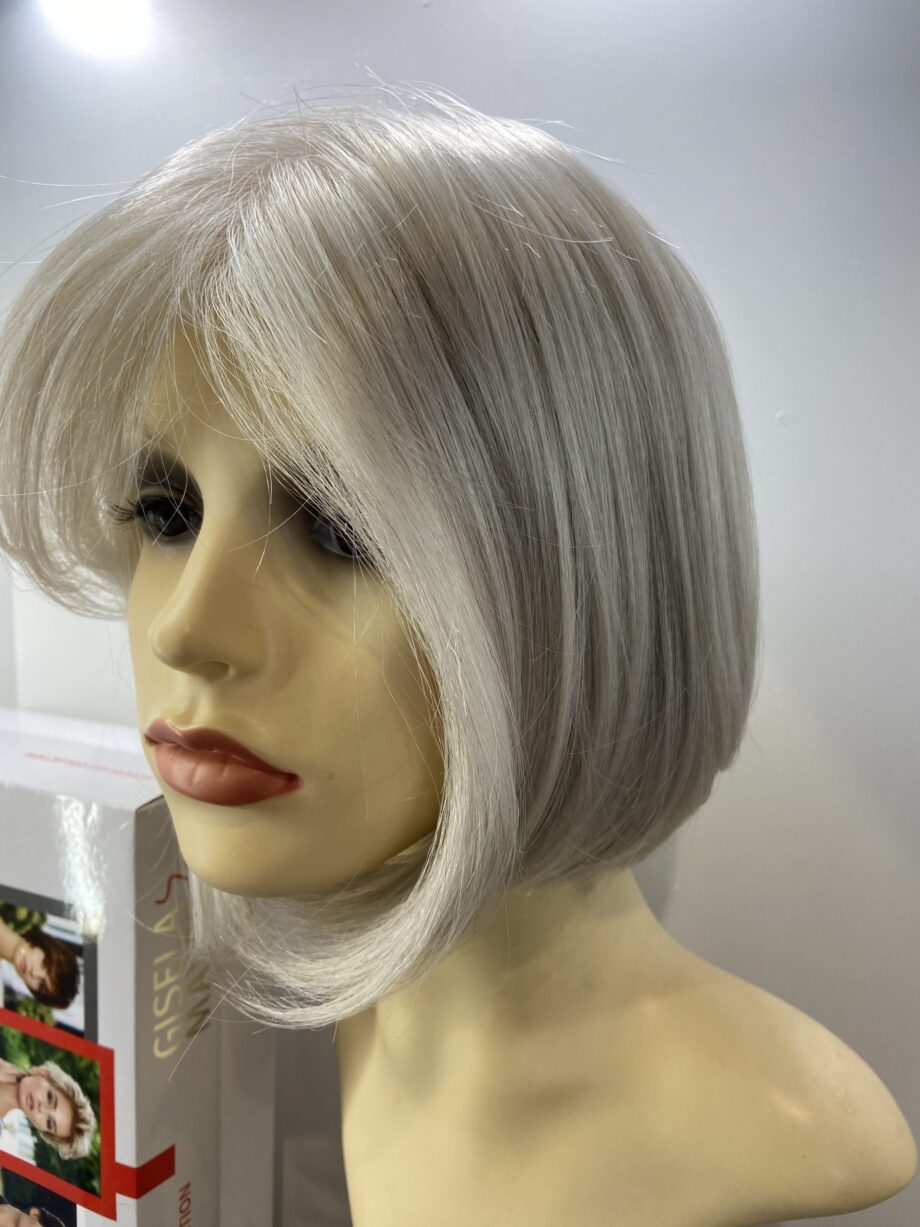 New silver designer wig. Bwms244